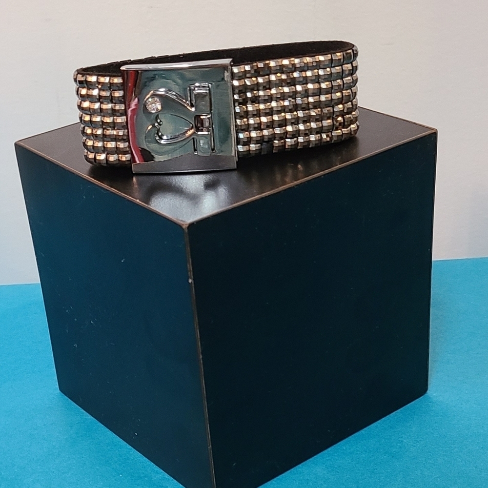❤️ Embellished Bracelet